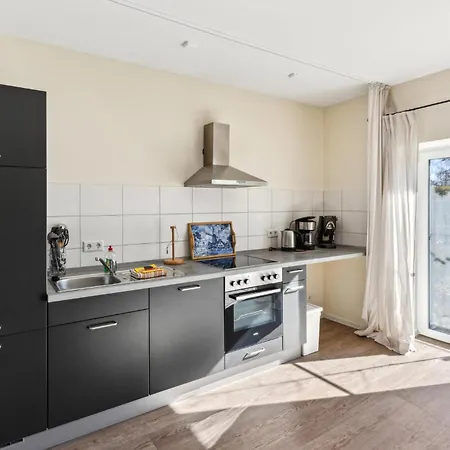 Apartment 2 Bedroom Amazing In *